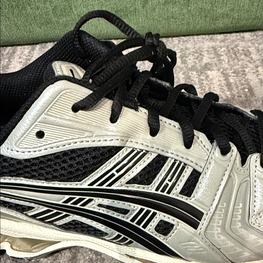 ASICS Gel-Kayano 14 Black/Seal Grey - Picture 10 of 11